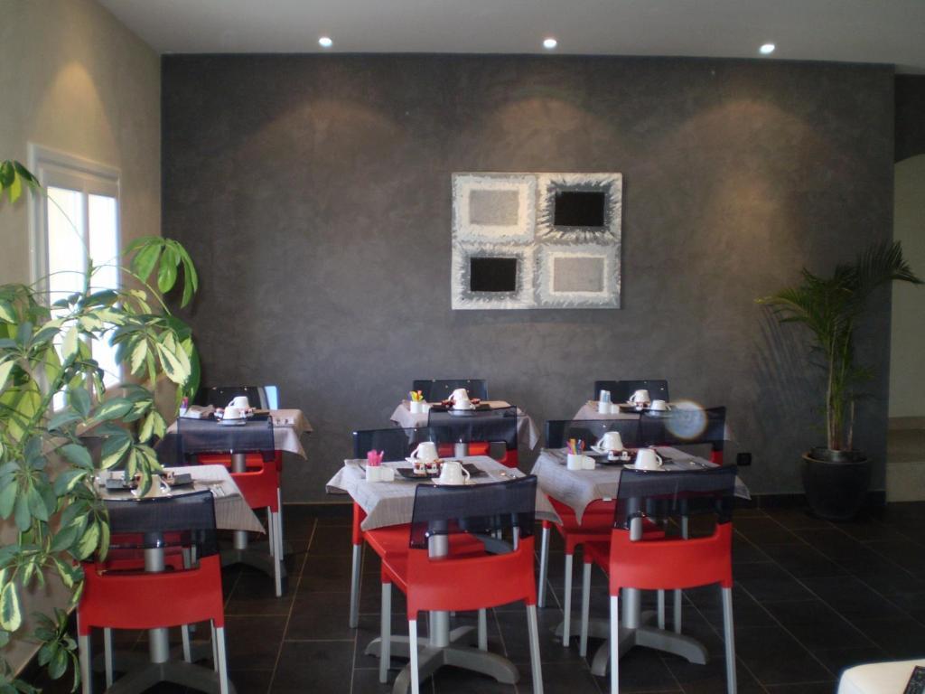 Augustin Marie Hotel 3*